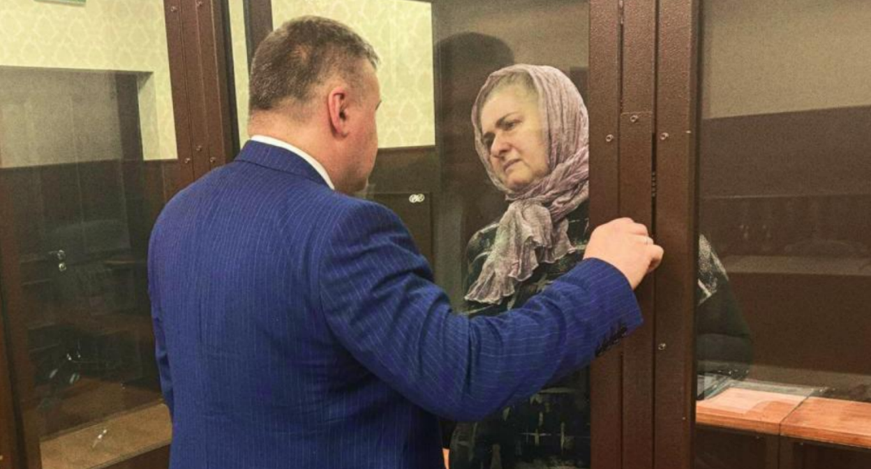 Zarema Musayeva and lawyer Alexander Savin. Screenshot of a photo by the Team Against Torture (designated a foreign agent) from March 5, 2026, https://t.me/no_torture/3821